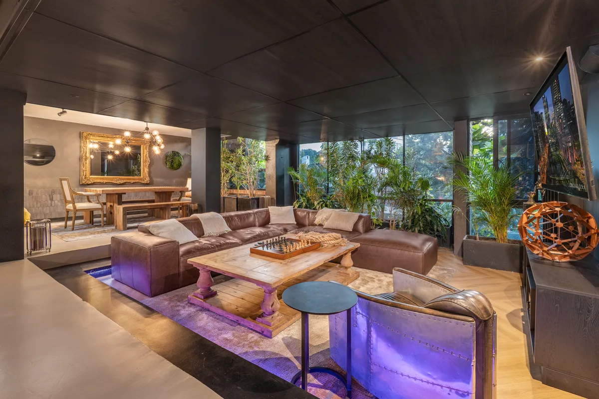 Penthouse 201 - Night Skyline